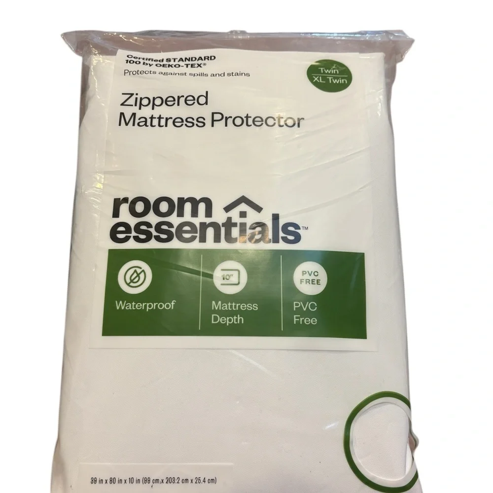 Twin /XL Twin Zippered Waterproof Mattress Protector Brand New , never open it!